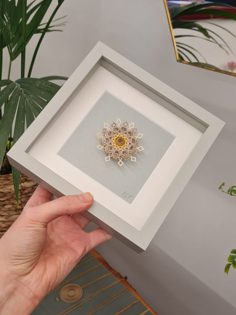 Little Bijou in frame V45