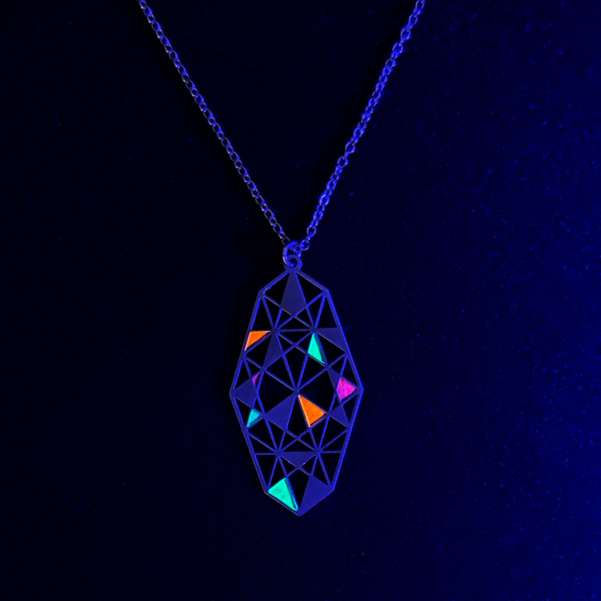Grafischer Anhänger "Angular" | fluoreszierend