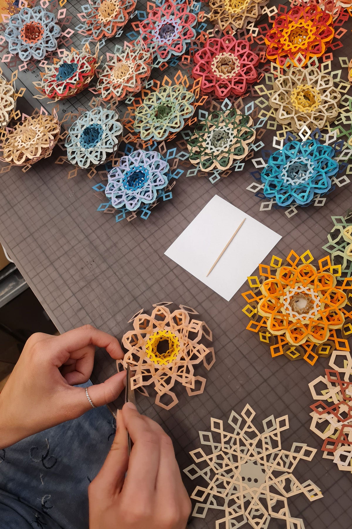 Papierleuchte "Flowerball"