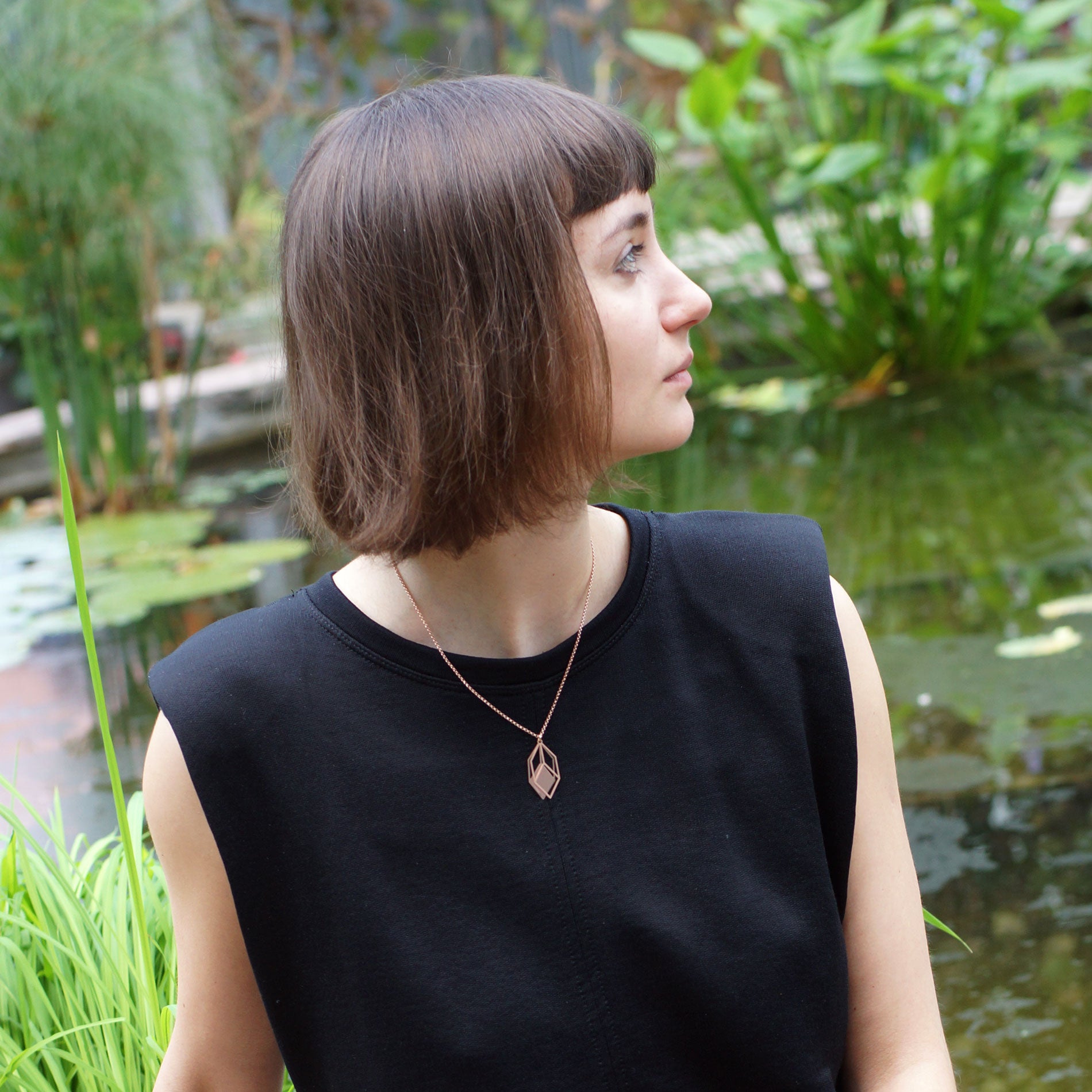 Geometrischer Anhänger Cubicum | rosévergoldet