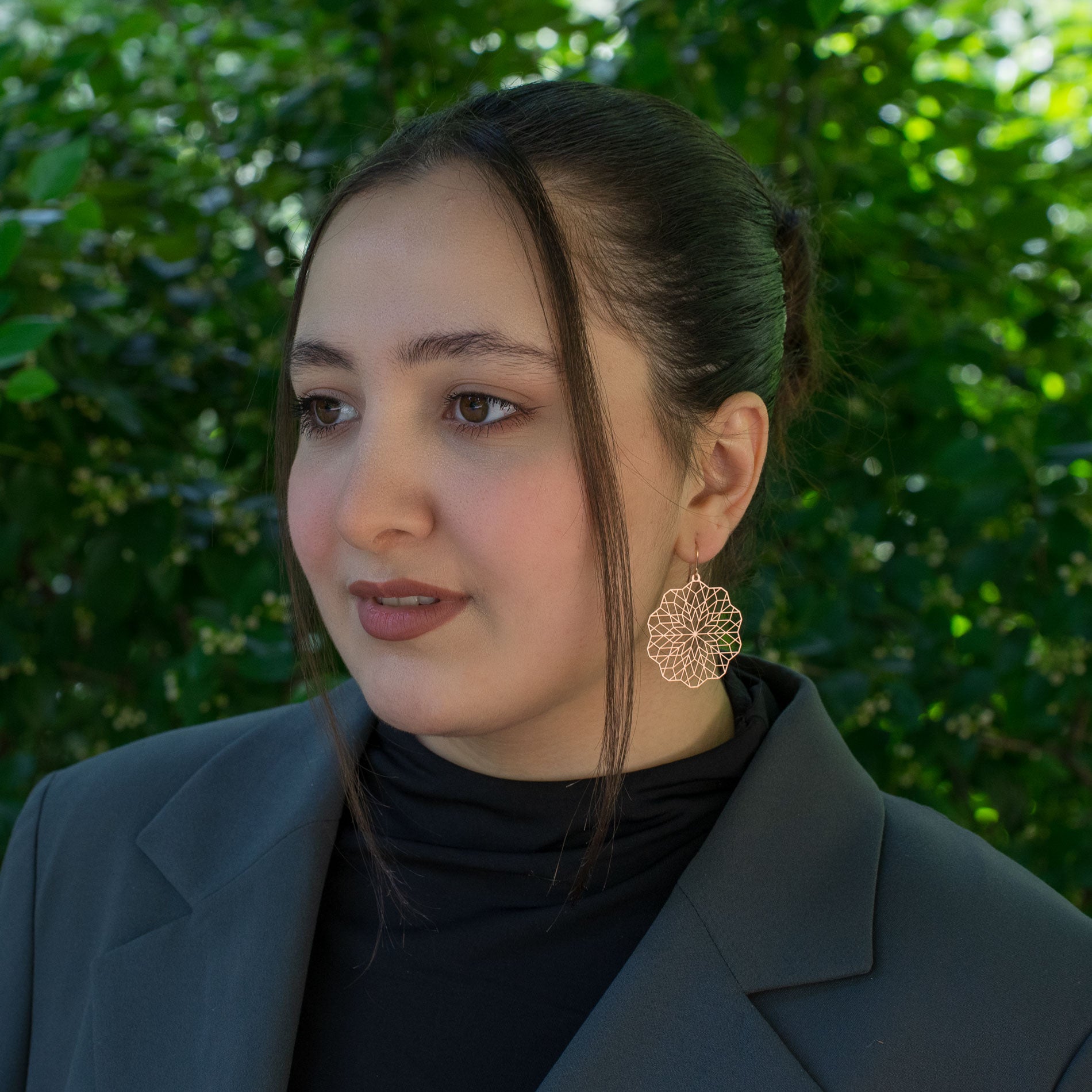 Leichte große Ohrringe | rosévergoldet matt