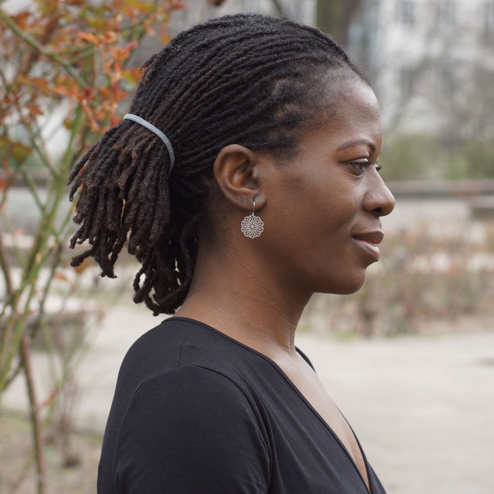 Filigrane Ornament Ohrringe vergoldet glänzend