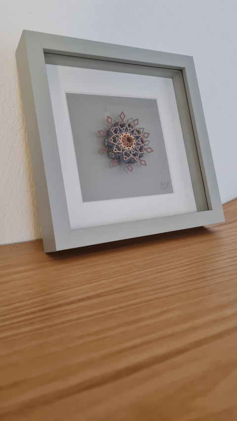 Little Bijou in frame V39