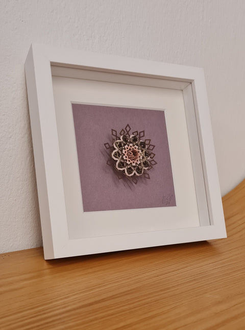 Little Bijou in frame V28