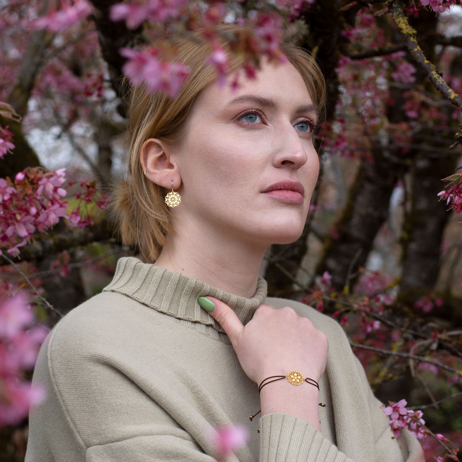 Florale Ohrringe "Florita" rosévergoldet