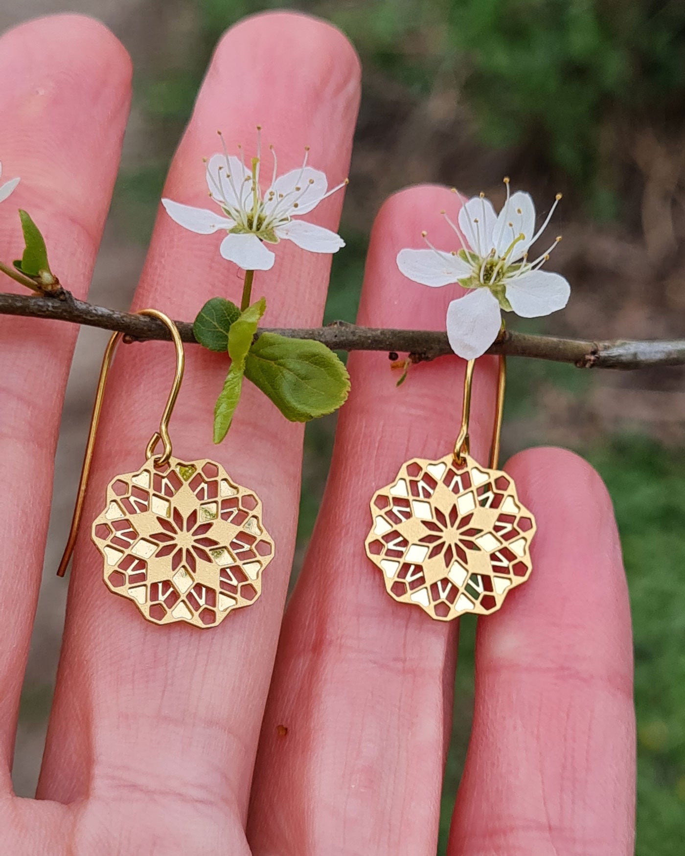 Florale Ohrringe "Florita" Edelstahl